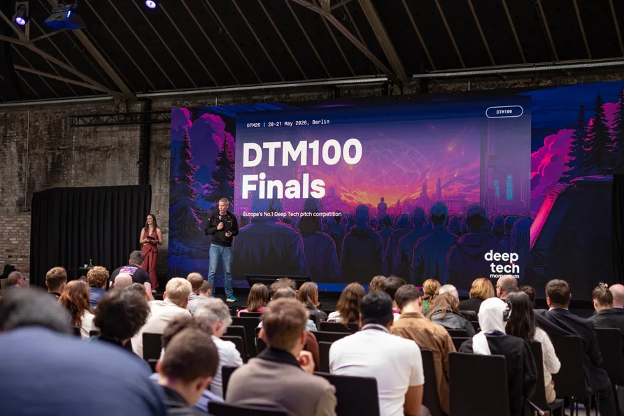 DTM100 Pitch Competition Stage